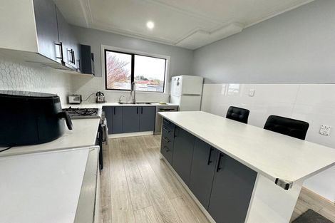 Photo of property in 195 Clyde Street, Balclutha, 9230