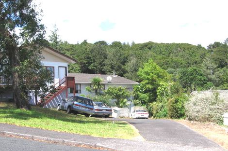 Photo of property in 1/22 Simon Ellice Drive, Bayview, Auckland, 0629