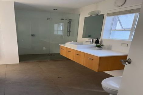 Photo of property in 130u2 Oriental Parade, Oriental Bay, Wellington, 6011