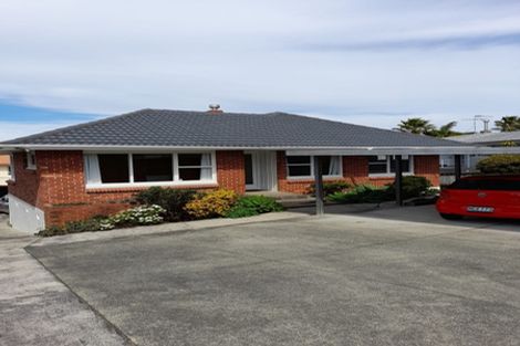 Photo of property in 2/73 Deep Creek Road, Waiake, Auckland, 0630
