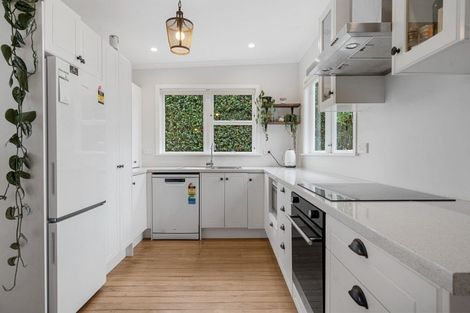 Photo of property in 12 East Street, Greytown, 5712