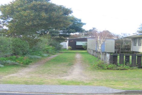 Photo of property in 610 Linton Crescent, Whangamata, 3620