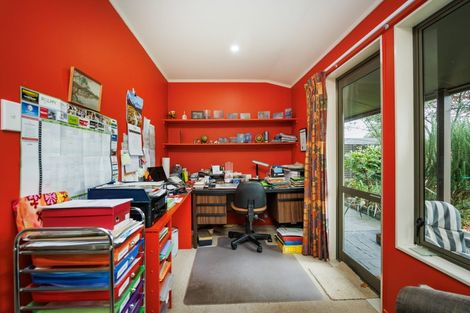 Photo of property in 63 Pitama Road, Awapuni, Palmerston North, 4412