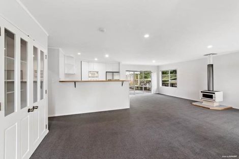 Photo of property in 11 Owl Court, Unsworth Heights, Auckland, 0632