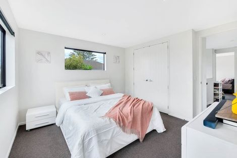 Photo of property in 6a Humphrey Kemp Avenue, Henderson, Auckland, 0612