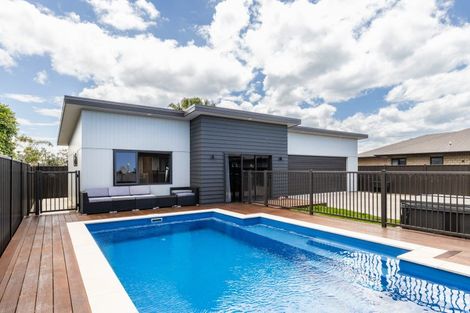 Photo of property in 35 Flanders Avenue, Onekawa, Napier, 4110