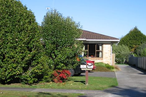 Photo of property in 5 Heath Street, St Andrews, Hamilton, 3200
