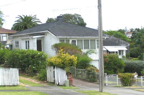 Photo of property in 1/48 Richmond Avenue, Northcote Point, Auckland, 0627
