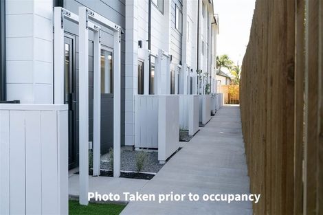 Photo of property in 9/21 Karamu Street, Te Atatu Peninsula, Auckland, 0610