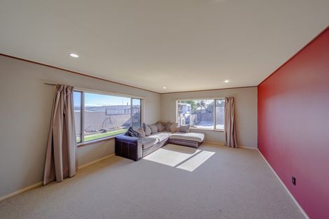 Photo of property in 9a Montgomery Street, Waipukurau, 4200