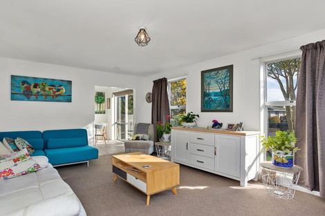 Photo of property in 8 Ashwood Street, Parklands, Christchurch, 8083
