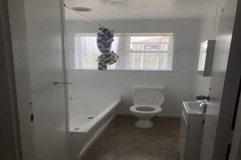 Photo of property in 9 Kotuku Street, Te Atatu Peninsula, Auckland, 0610