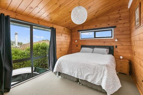 Photo of property in 9 Leeton Drive, Waipukurau, 4200