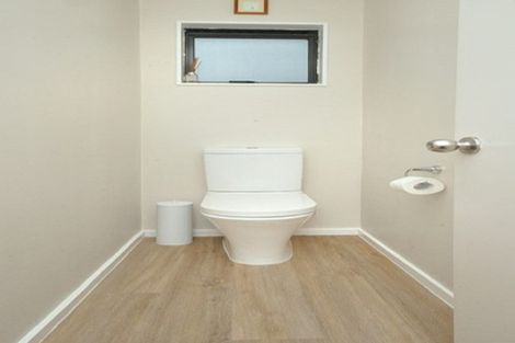 Photo of property in 27a Tahi Terrace, Glen Eden, Auckland, 0602