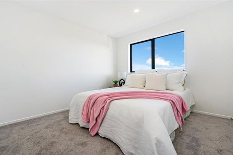 Photo of property in 9 Woven Place, Karaka, Papakura, 2113