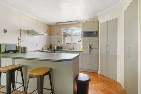 Photo of property in 56 No 3 Road, Te Puke, 3183