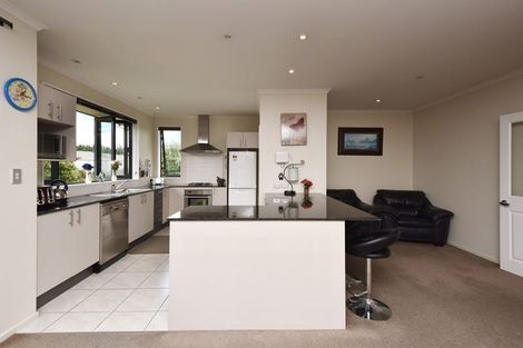 Photo of property in 37 Rochester Crescent, Rolleston, 7614