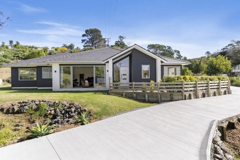 Photo of property in 5b Hobbs Road, Matakatia, Whangaparaoa, 0930