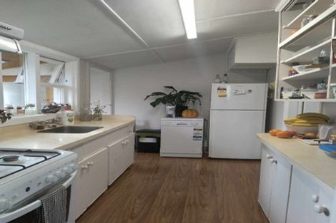 Photo of property in 52 Thompson Street, Mount Cook, Wellington, 6011