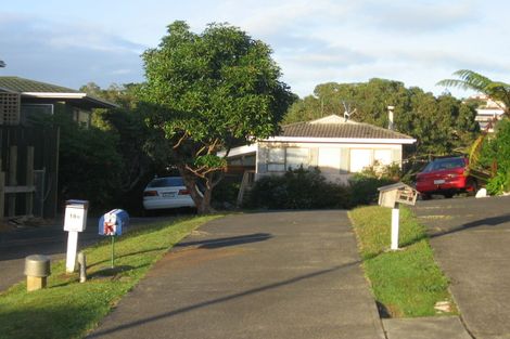 Photo of property in 2/20 Mannering Place, Hillcrest, Auckland, 0627