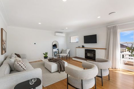Photo of property in 1/10 Raines Avenue, Forrest Hill, Auckland, 0620