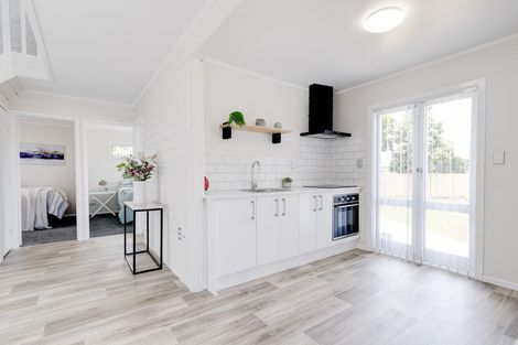 Photo of property in 1/13 Blanes Road, Weymouth, Auckland, 2103