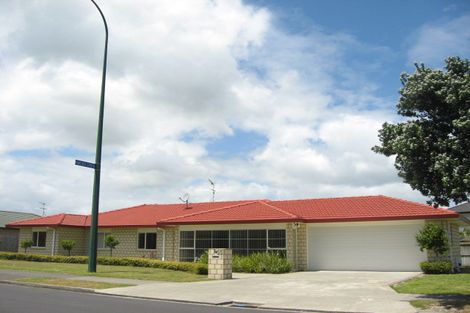 Photo of property in 95 Longford Park Drive, Takanini, 2112
