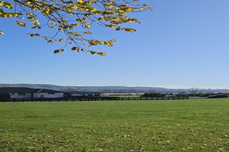 Photo of property in 4 Whare Roto Drive, Waipukurau, 4282