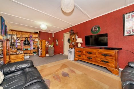 Photo of property in 27 Gemstone Drive, Birchville, Upper Hutt, 5018