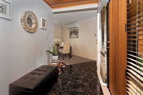 Photo of property in 7 San Vito Place, Henderson, Auckland, 0612