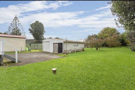 Photo of property in 3 Derrett Place, Mangere Bridge, Auckland, 2022