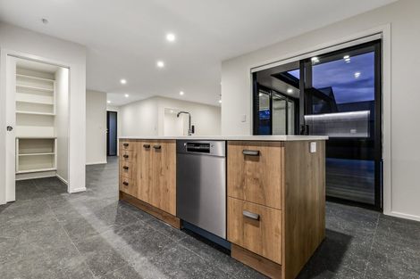 Photo of property in 18 Tekapo Road, Baverstock, 3200