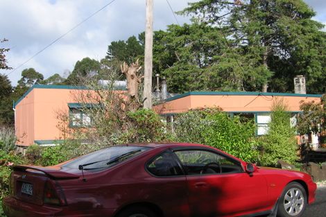 Photo of property in 15 Jays Road, Titirangi, Auckland, 0604