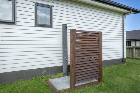 Photo of property in 1 Ambergris Place, Baylys Beach, 0377