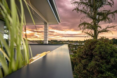 Photo of property in 18 Ko Place, Pyes Pa, Tauranga, 3112