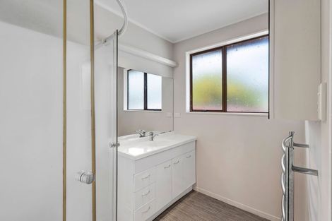 Photo of property in 5 Titoki Place, Inglewood, 4330