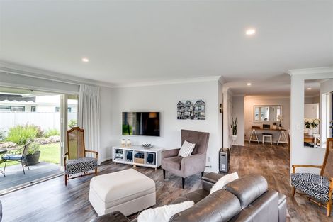 Photo of property in 4 Gresham Place, Taradale, Napier, 4112