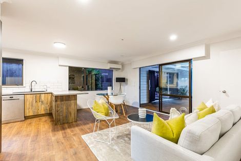 Photo of property in 2/26 Forest Hill Road, Henderson, Auckland, 0612