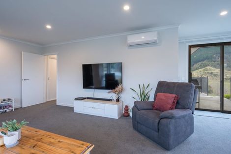 Photo of property in 25 Huntaway Close, Stoke, Nelson, 7011