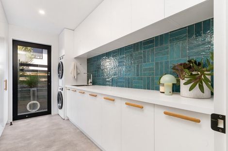 Photo of property in 21 Totara Drive, Duvauchelle, 7581