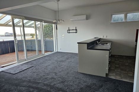 Photo of property in 44a/b Moana Road, Plimmerton, Porirua, 5026