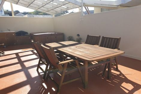Photo of property in Sirocco Apartments, 806/8u Church Street, Wellington Central, Wellington, 6011