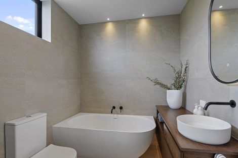 Photo of property in 26d Bryndwr Road, Fendalton, Christchurch, 8052