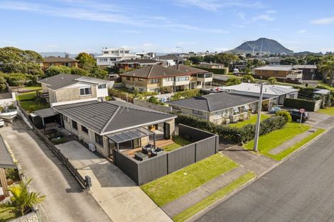 Photo of property in 4b Orkney Road, Mount Maunganui, 3116