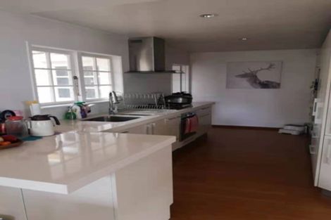 Photo of property in 14 Porter Avenue, Te Atatu South, Auckland, 0610