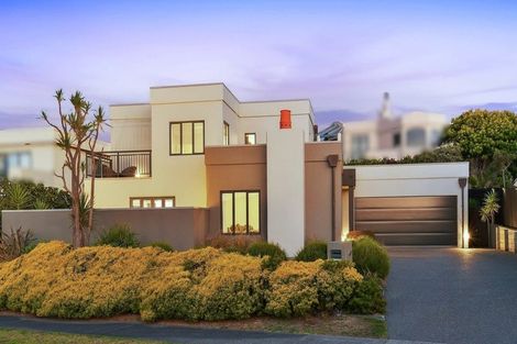 Photo of property in 5 Rifleman Lane, Paraparaumu Beach, Paraparaumu, 5032