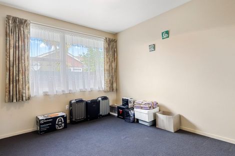 Photo of property in 17 Lake Terrace Road, Burwood, Christchurch, 8061