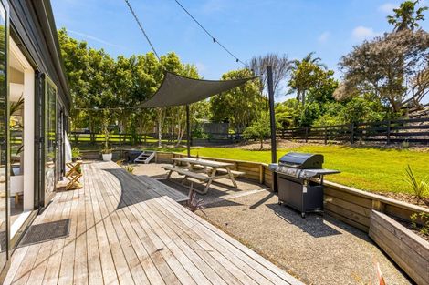 Photo of property in 14 Denehurst Drive, Waimauku, 0812