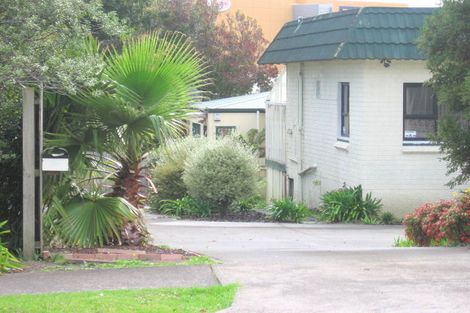 Photo of property in 23a Newington Road, Henderson, Auckland, 0612