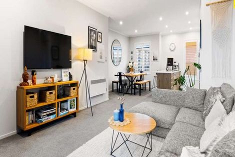 Photo of property in 83e Hobsonville Point Road, Hobsonville, Auckland, 0616